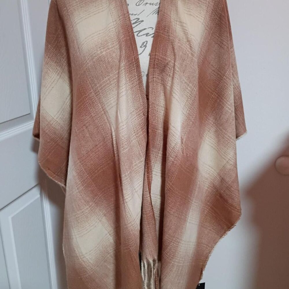 Marcus-adler Women's Pink and Tan Coat
